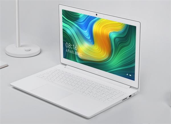 Белый ноутбук Xiaomi Notebook Youth Edition поступает в продажу