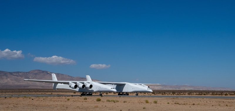 Самый длиннокрылый самолет разогнался до 145 км/ч в ходе пробежек