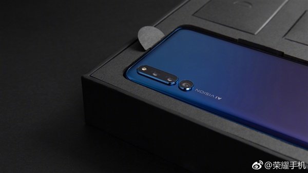 Смартфон-слайдер Honor Magic 2 показан в новом официальном ролике во всей красе