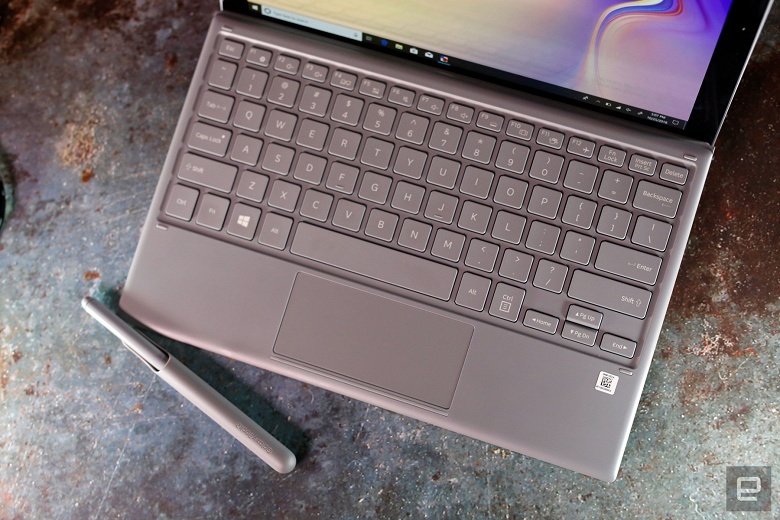 Тесты планшета Samsung Galaxy Book 2 показали, что производительности SoC Snapdragon 850 для Windows 10 также пока маловато