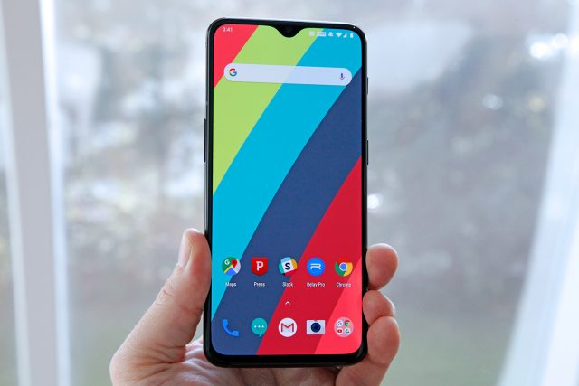 Новая прошивка OxygenOS «превращает» OnePlus 6 в OnePlus 6T