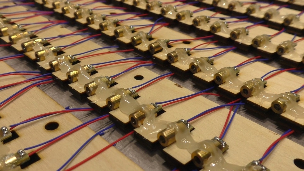 500 лазерных указок в одно место - 6