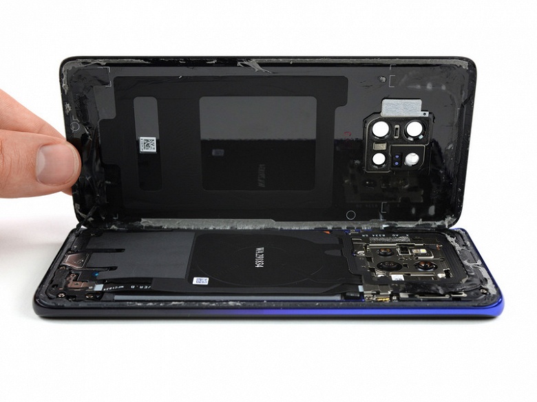 Флагманский смартфон Huawei Mate 20 Pro получил 4 балла из 10 за ремонтопригодность
