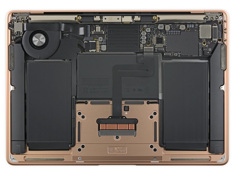Что скрывает MacBook Air: новый ноутбук Apple препарирован