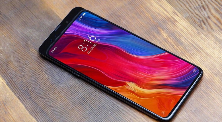 Продажи смартфонов Xiaomi за год выросли на 25%