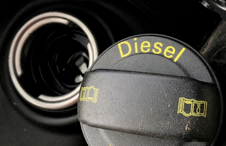 Volkswagen и Daimler согласились платить за переоборудование старых дизельных автомобилей