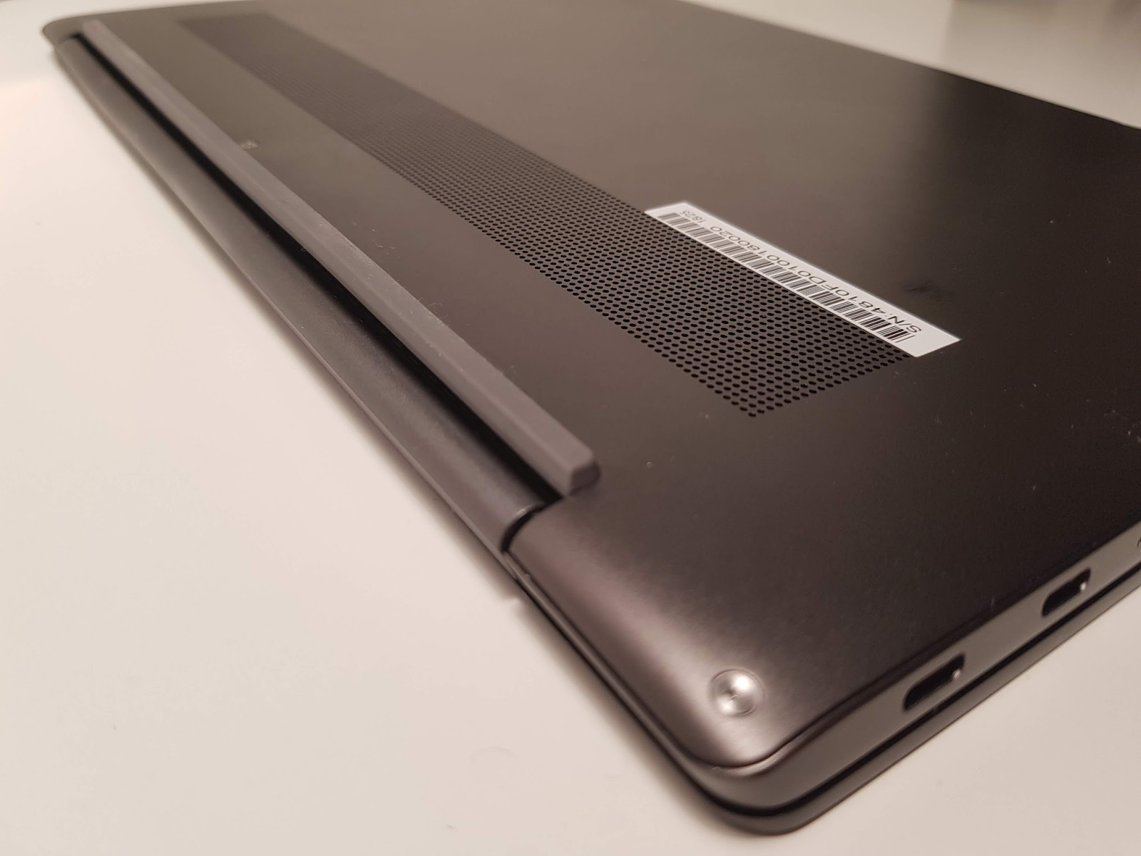 Обзор ноутбука Lenovo S730-13 (2018): мощное железо в стильном алюминиевом корпусе - 10