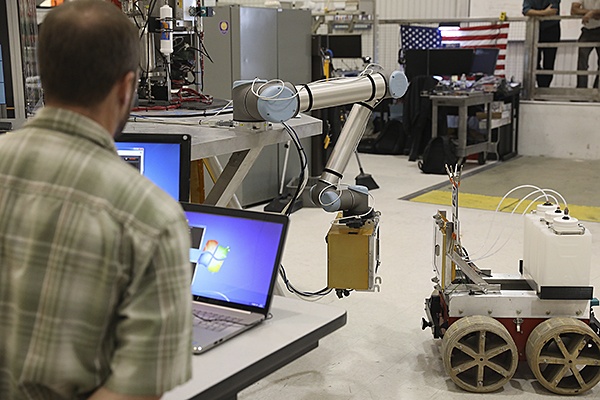 Как НАСА будет использовать роботов для создания ракетного топлива из марсианской почвы - 9