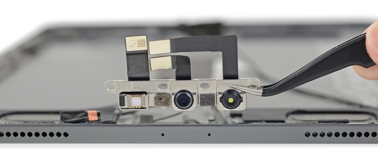 Вскрытие iPad Pro 11″: планшет практически не подлежит ремонту