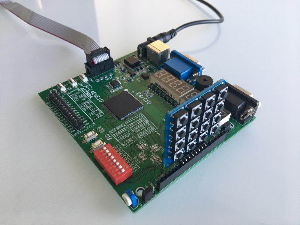 Stack-based calculator on the Cyclone IV FPGA board - 1