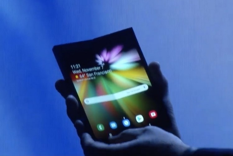 Слухи: Samsung выпустит смартфон со складным экраном в марте