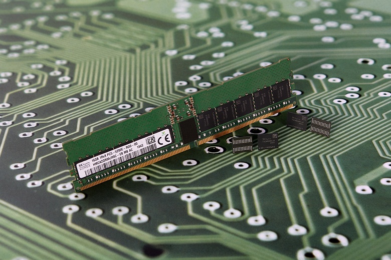 Компания SK Hynix первой разработала микросхему памяти DRAM DDR5 плотностью 16 Гбит
