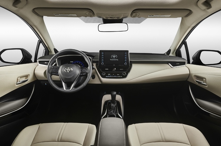 Новый седан Toyota Corolla получил 2-литровый двигатель Dynamic Force