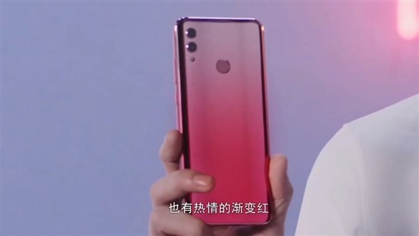 Видео дня: смартфон Honor 10 Lite уже появился в телерекламе - 2 Видео дня: смартфон Honor 10 Lite уже появился в телерекламе