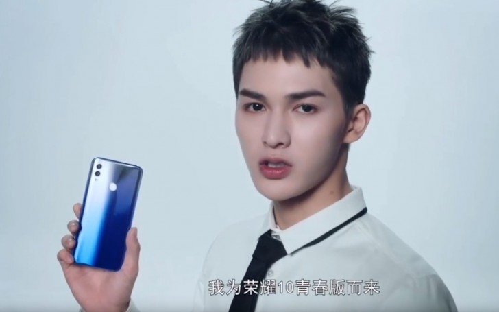 Видео дня: смартфон Honor 10 Lite уже появился в телерекламе - 1 Видео дня: смартфон Honor 10 Lite уже появился в телерекламе