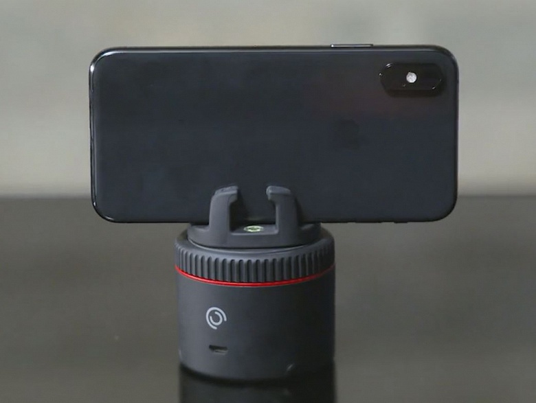 Pivo помогает разнообразить съемку с помощью смартфона - 1 Pivo помогает разнообразить съемку с помощью смартфона