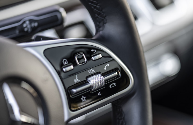 Е-подвеска: тест нового Mercedes-Benz GLE
