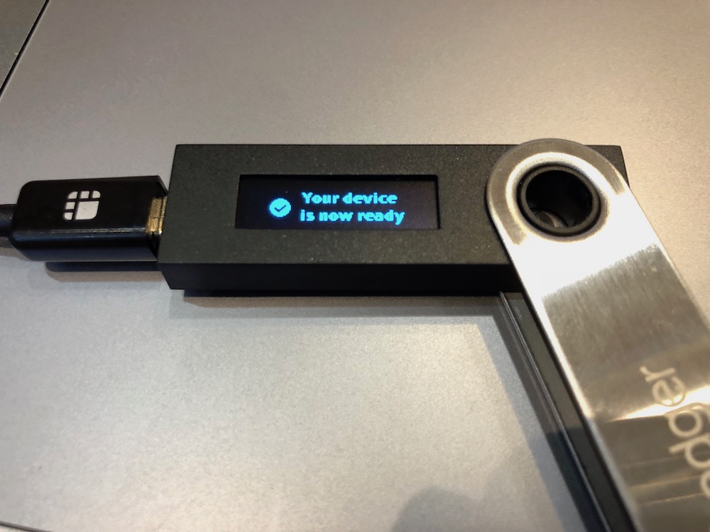 Ledger Nano S: ключ от комнаты, где могут лежать 710 токенов и криптовалют - 11