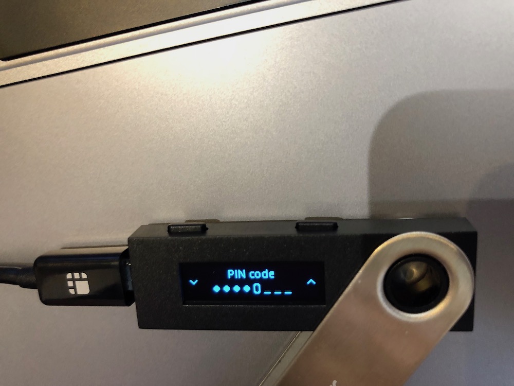 Ledger Nano S: ключ от комнаты, где могут лежать 710 токенов и криптовалют - 5
