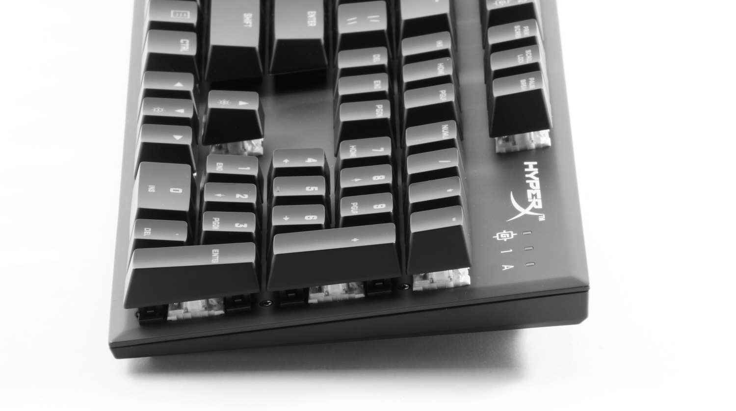 Ни единого шанса сопернику – берём на вооружение ультраскоростную клавиатуру HyperX Alloy FPS RGB - 15