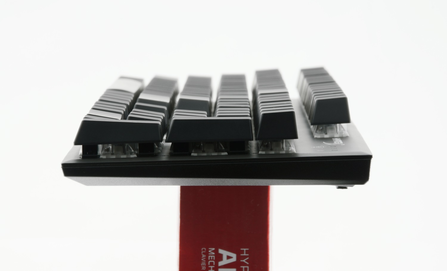 Ни единого шанса сопернику – берём на вооружение ультраскоростную клавиатуру HyperX Alloy FPS RGB - 16 Ни единого шанса сопернику – берём на вооружение ультраскоростную клавиатуру HyperX Alloy FPS RGB - 16