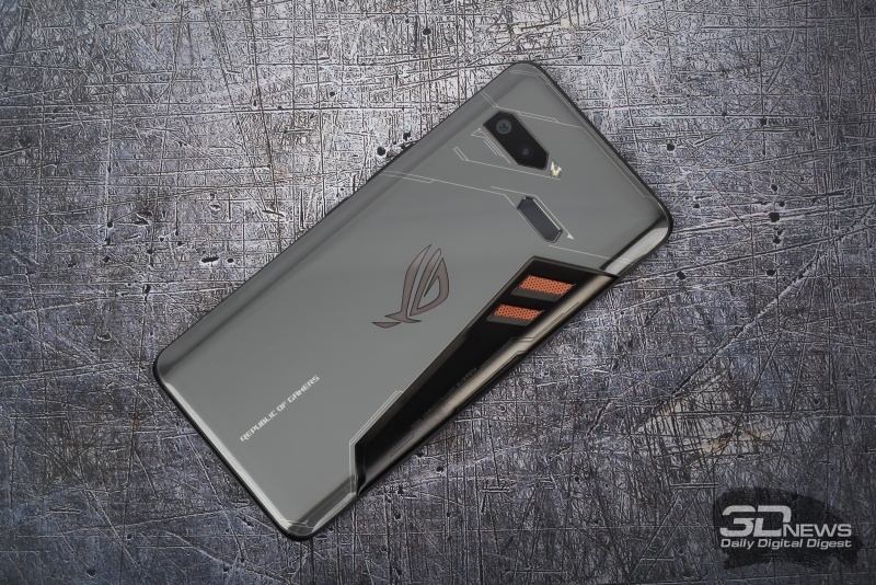 Новая статья: Обзор ASUS ROG Phone: настоящий игровой смартфон