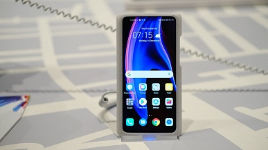 Фотогалерея дня: «живые» снимки смартфона Honor View 20 с дырявым экраном - 1 Фотогалерея дня: «живые» снимки смартфона Honor View 20 с дырявым экраном