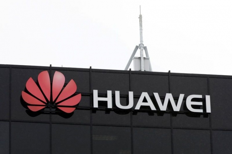 Япония запретит госзакупки оборудования Huawei и ZTE