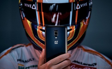 Представлен смартфон OnePlus 6T McLaren Edition с 10 ГБ ОЗУ и стоимостью 700 евро - 3 Представлен смартфон OnePlus 6T McLaren Edition с 10 ГБ ОЗУ и стоимостью 700 евро