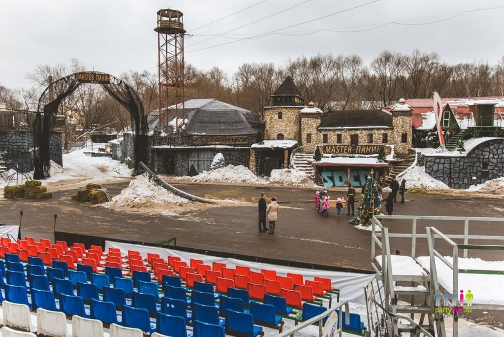 Огнемёты, дед мороз на танке, бигфут, баба яга на эндурике (и, возможно, джетпак) — всё для детишек на новый год - 60 image