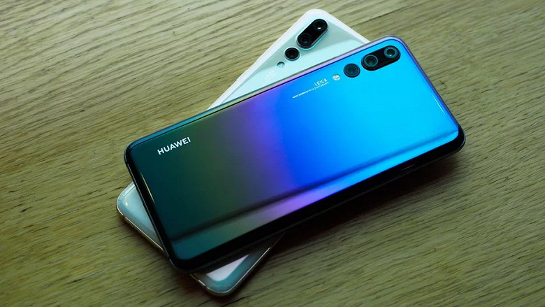 Huawei меняет аккумуляторы своих смартфонов на новые за $14