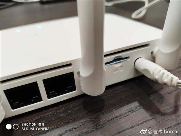 Первый роутер Xiaomi со слотом для SIM-карты ожидается уже завтра