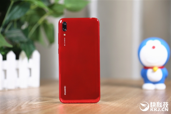 Живые фото Huawei Enjoy 9 демонстрируют смартфон со всех сторон