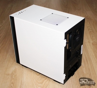 Новая статья: Обзор и тестирование корпуса NZXT H200i и контроллера GRID+ V3: совместить несовместимое Новая статья: Обзор и тестирование корпуса NZXT H200i и контроллера GRID+ V3: совместить несовместимое