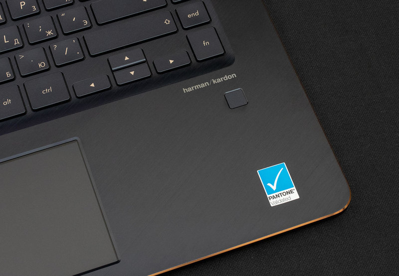 ASUS ZenBook Pro 15: первый в мире ноутбук с двумя рабочими экранами