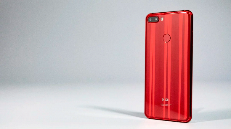 Опубликованы живые фото «стеклянного» смартфона KXD K30 - 4 Опубликованы живые фото «стеклянного» смартфона KXD K30