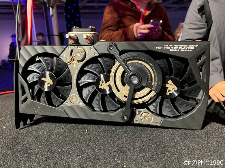 Colorful RTX 2080 Ti Kudan: видеокарта с оформлением под стимпанк, тремя разъёмами питания и просто гигантскими размерами