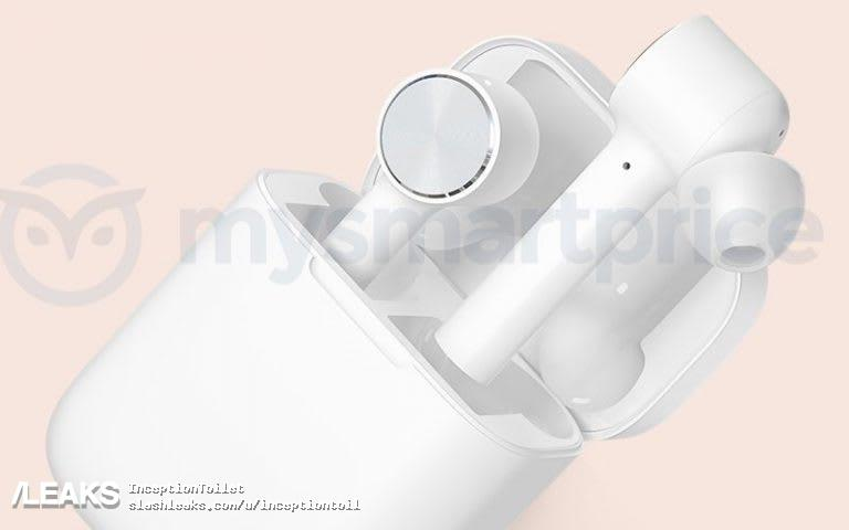 Живые фото наушников Xiaomi Mi AirDots второго поколения