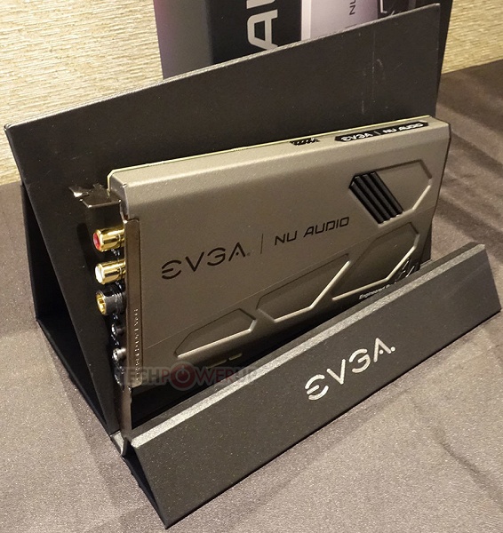 Звуковая карта EVGA NU-Audio на процессоре XMOS xCORE-200 оснащена ЦАП AK4493 и АЦП AK5572, но не обошлось и без полноцветной подсветки