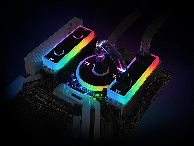 Thermaltake WaterRam RGB — наборы модулей памяти DRAM DDR4-3200 с водяным охлаждением