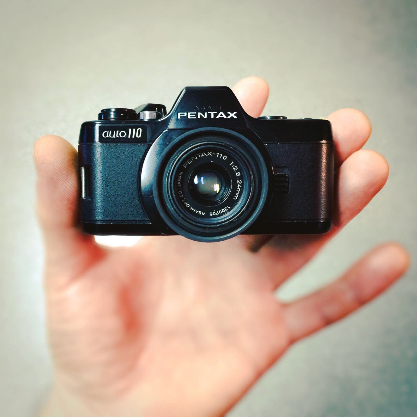 Pentax Auto 110: «в каком кулаке камера?» - 4 Pentax Auto 110: «в каком кулаке камера?» - 4