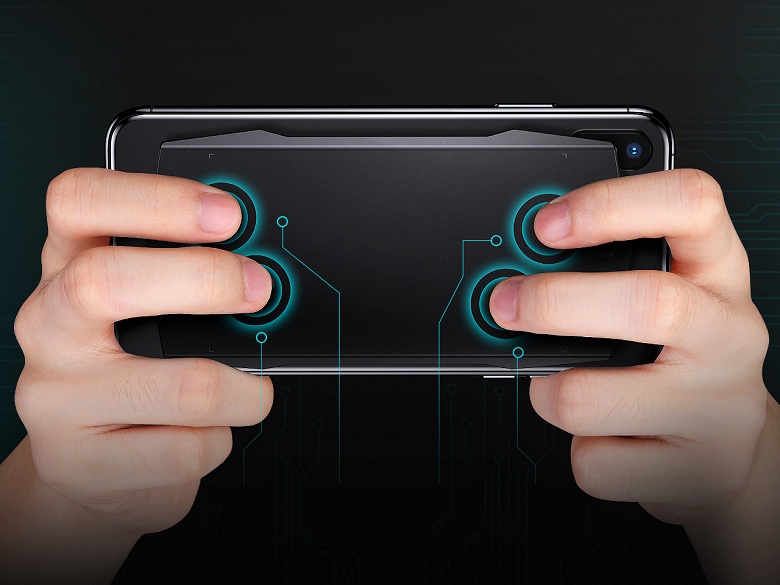 Представлен уникальный геймпад для смартфонов Muja Smart Touchpad, который сильно выделяется на фоне остальных аксессуаров с таким названием