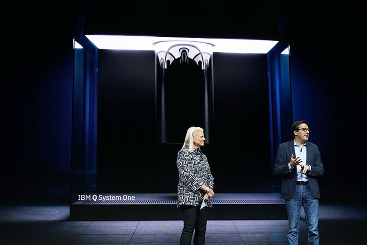 IBM анонсировала первый квантовый компьютер, который можно поставить дома