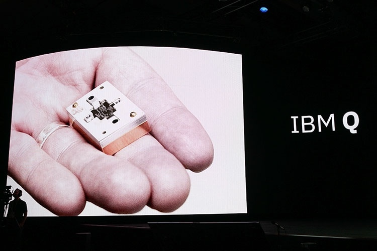 IBM анонсировала первый квантовый компьютер, который можно поставить дома