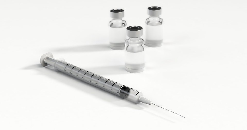 ВОЗ включила в список глобальных угроз отказ от прививок