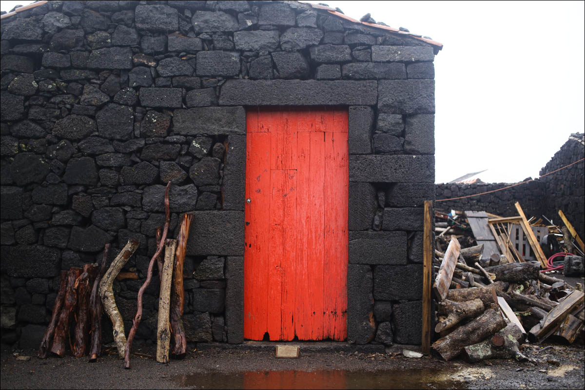 Остров Пику: как из базальтового ада сделали уютный Туссент - 10