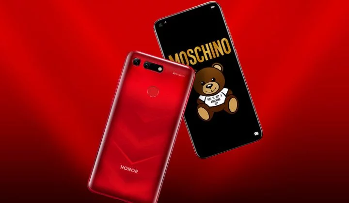 Смартфон Honor V20 Moschino Edition поступил в продажу