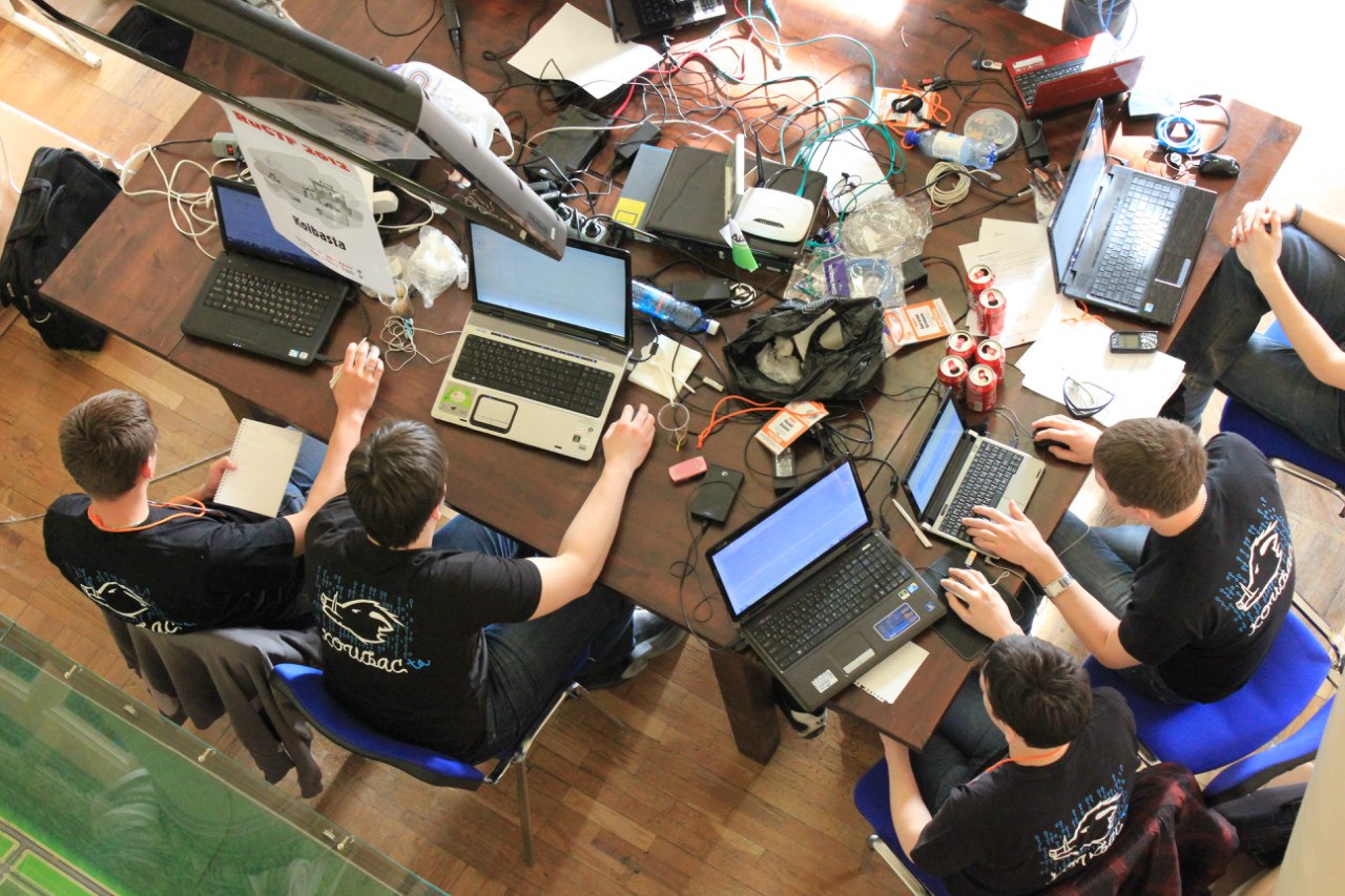 Две истории о том, как проходили мероприятия по программированию в Екатеринбурге - 1 Две истории о том, как проходили мероприятия по программированию в Екатеринбурге - 1