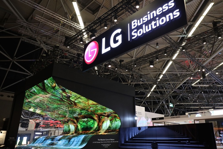 LG представила передовые разработки в области информационных дисплеев