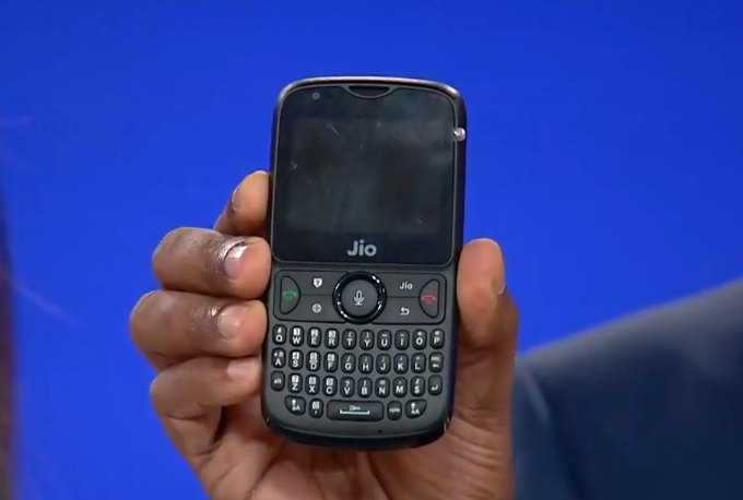 JioPhone 3 откажется от QWERTY-клавиатуры и станет полноценным смартфоном ценой около $60